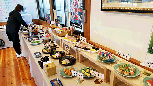 魚心「地魚バイキング」