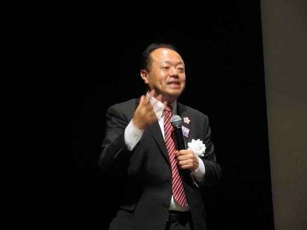 松井洋一郎氏