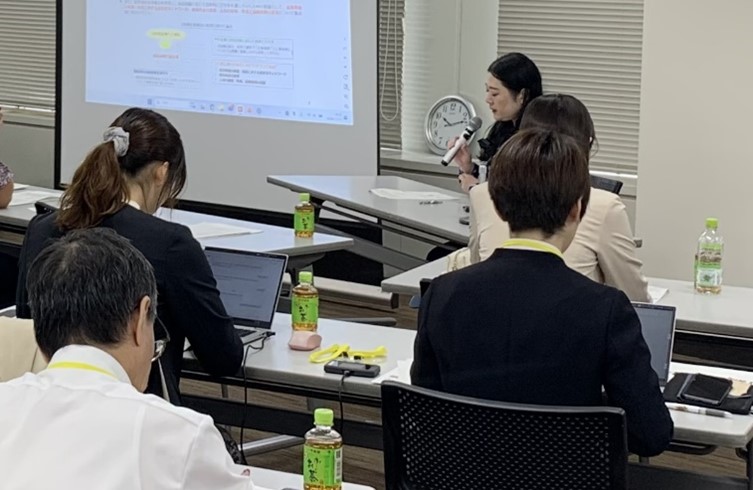 中小企業庁商業課長（兼）中心市街地活性化室長　伊奈友子氏
